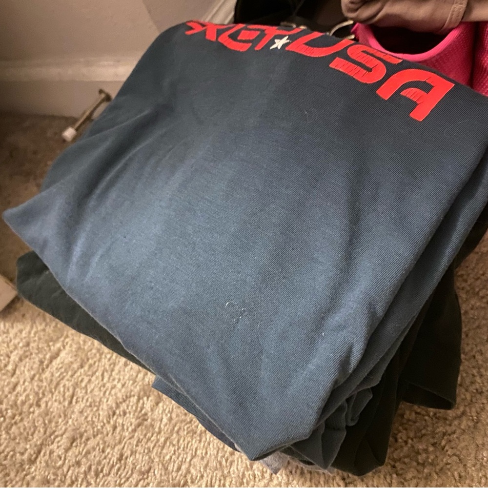 Men’s Oakley Shirts